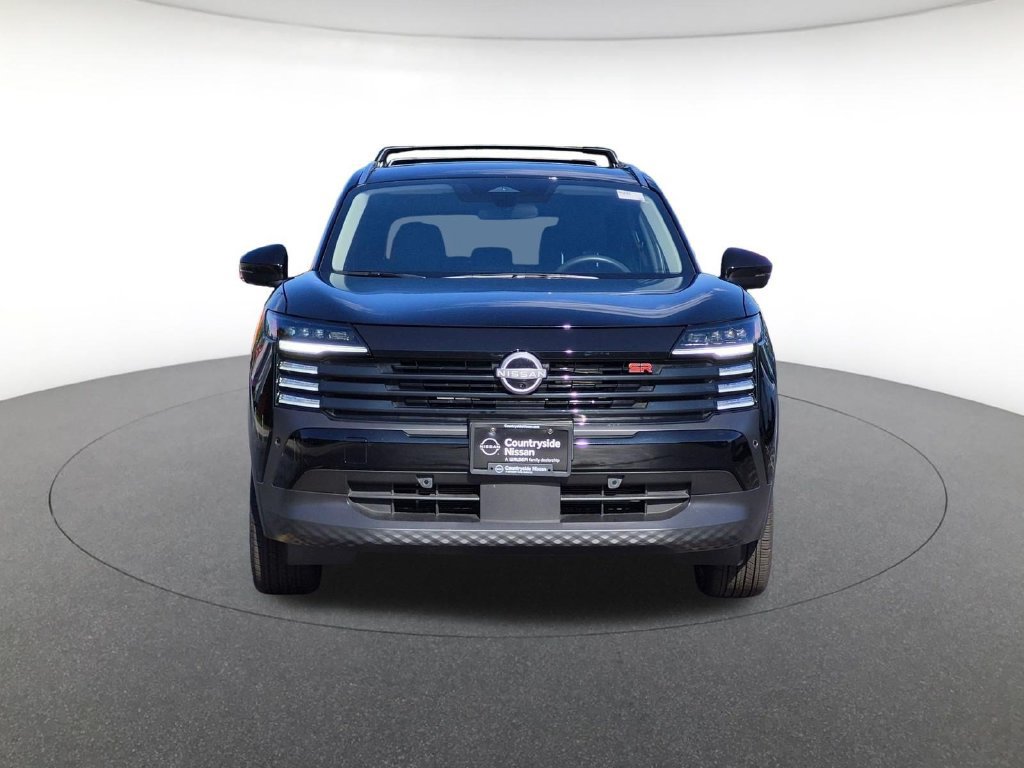 Used 2026 Nissan Kicks SR w/ Cold Weather Package AWD/4WD image 2