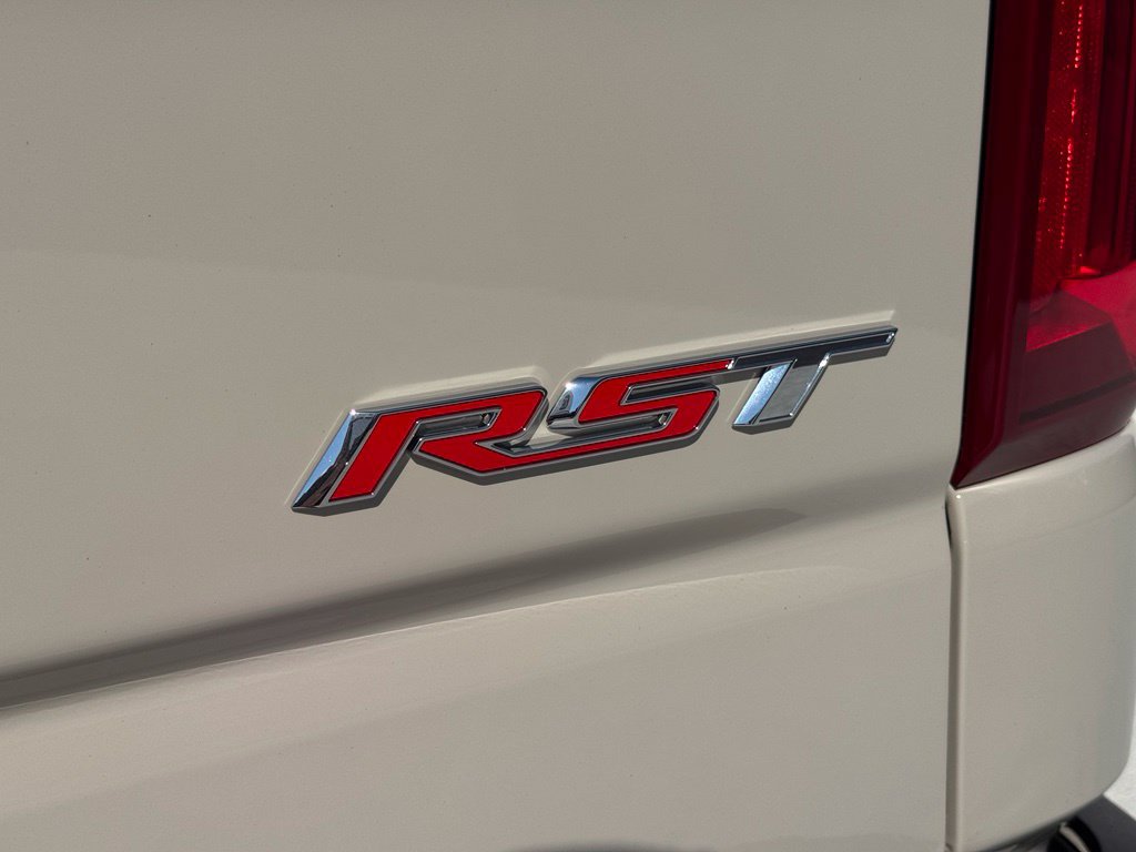 New 2026 Chevrolet Silverado 1500 RST w/ Convenience Package II AWD/4WD image 14