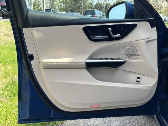 Used 2023 Mercedes-Benz C 300 4MATIC Sedan image 14