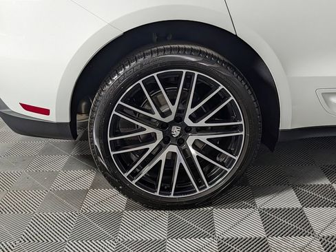 New 2026 Porsche Macan AWD/4WD image 13