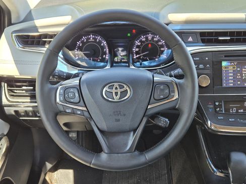 Used 2014 Toyota Avalon XLE Touring FWD image 20
