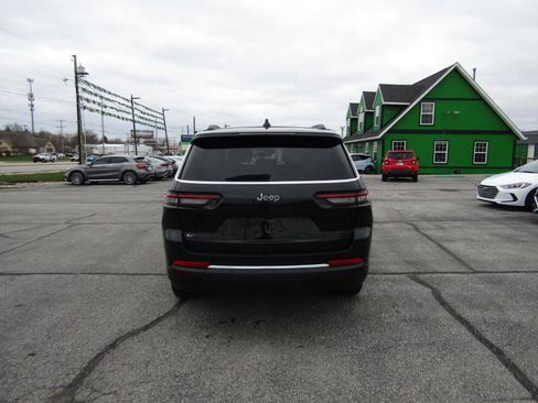 Used 2022 Jeep Grand Cherokee L Laredo w/ Luxury Tech Group I AWD/4WD image 6