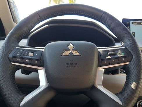 New 2026 Mitsubishi Outlander SE FWD image 24