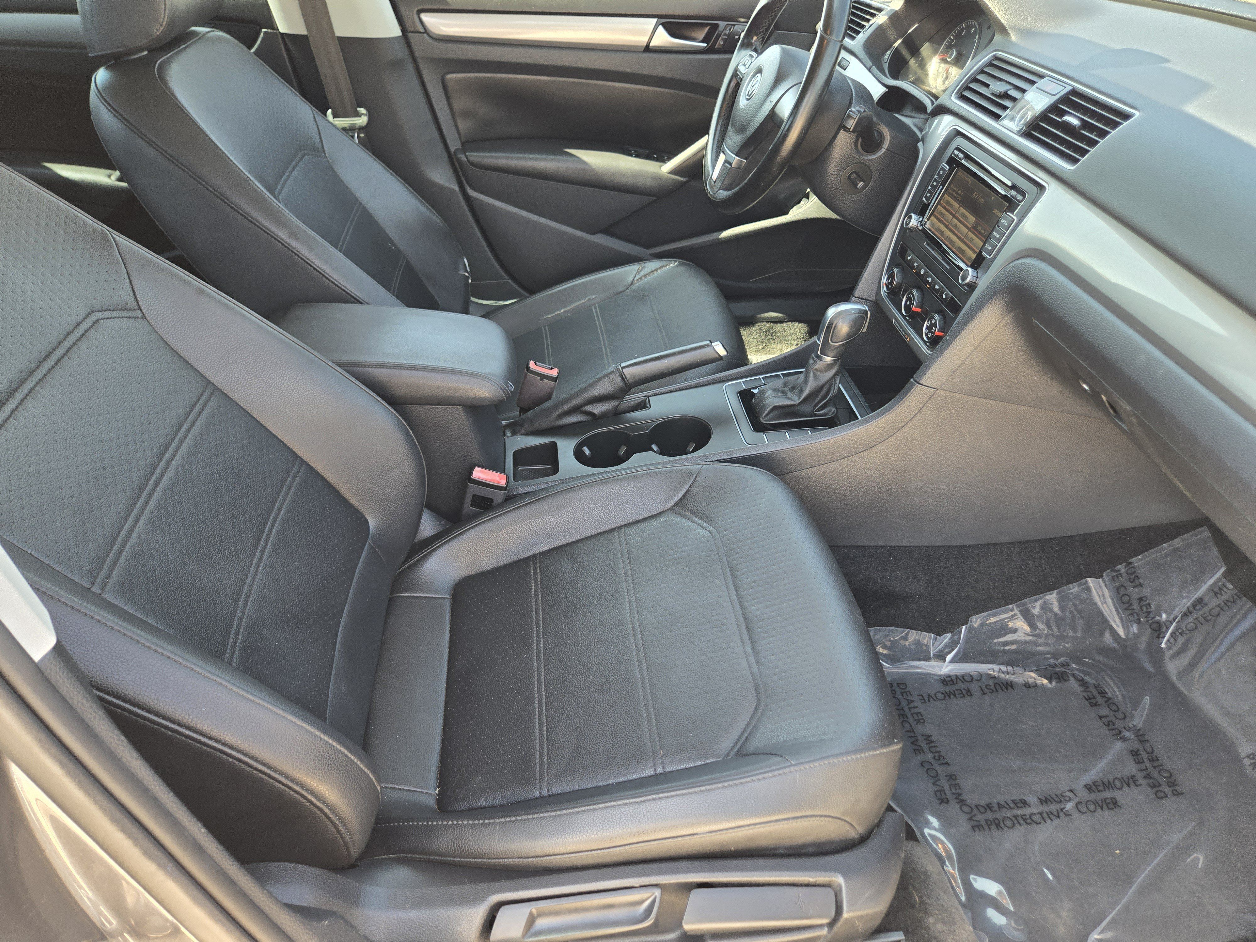 Used 2015 Volkswagen Passat 1.8T Limited Edition FWD image 14