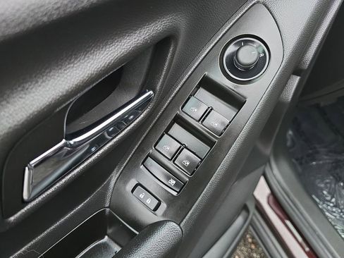 Certified 2022 Chevrolet Trax LT w/ LT Convenience Package image 25