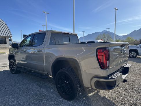 Used 2023 GMC Sierra 1500 Elevation w/ Elevation Premium Package image 4