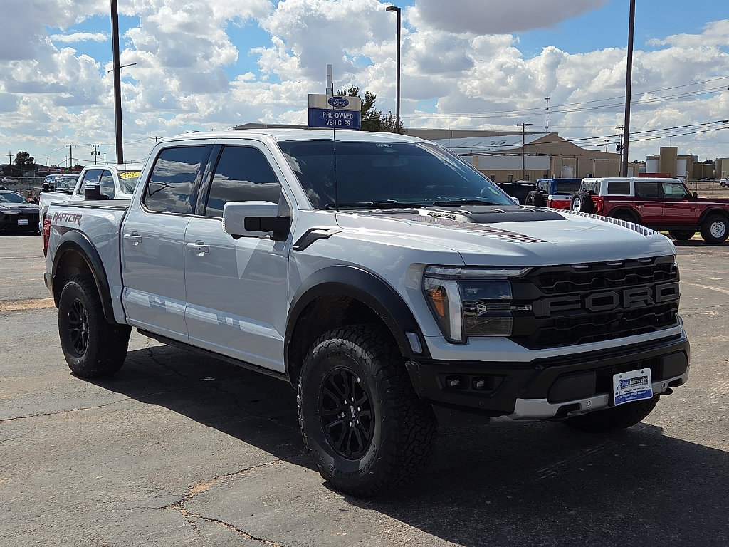 Used 2025 Ford F150 Raptor AWD/4WD image 7