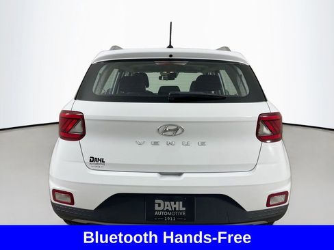 Used 2023 Hyundai Venue SEL image 8