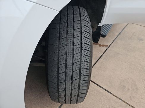 Used 2024 Chevrolet Silverado 1500 Custom image 35