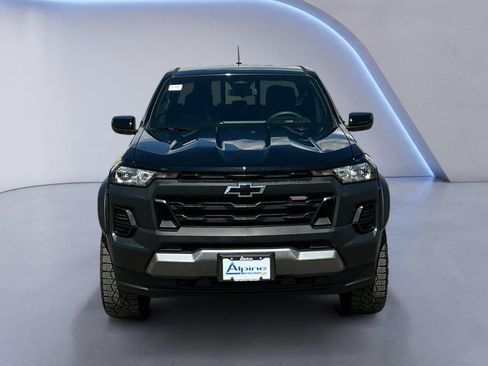 Used 2024 Chevrolet Colorado Trail Boss w/ Advanced Trailering Package AWD/4WD image 8