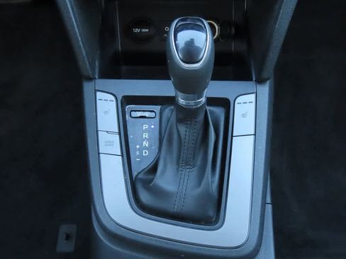 Used 2020 Hyundai Elantra Value Edition w/ Cargo Package (C1) image 20