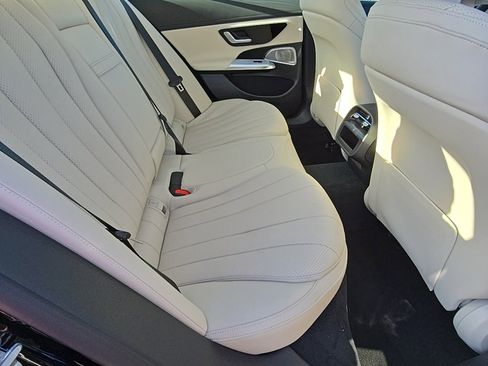 New 2026 Mercedes-Benz E 350 4MATIC image 36