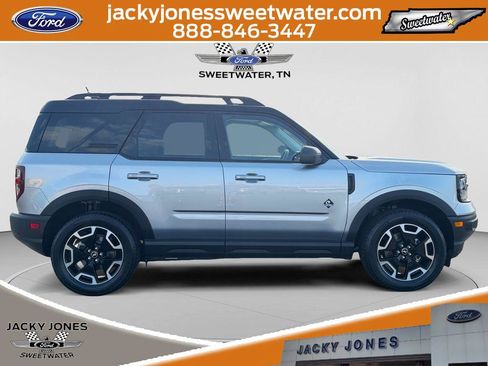 Certified 2023 Ford Bronco Sport Outer Banks w/ Tech Package AWD/4WD image 6