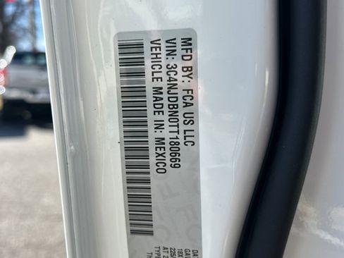 New 2026 Jeep Compass Latitude image 27