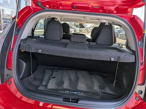 Used 2019 Toyota Prius C w/ Carpet Mat Package FWD image 6