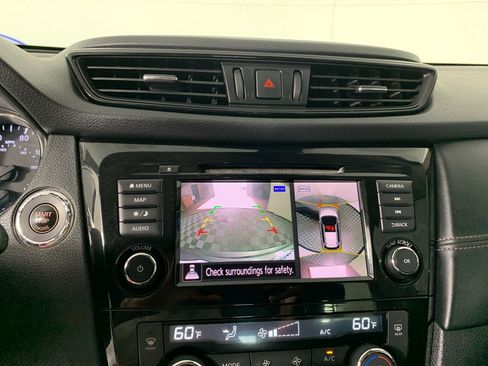 Used 2019 Nissan Rogue SL FWD image 26