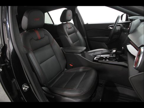 Certified 2024 Chevrolet Trax RS w/ Driver Confidence Package FWD image 15