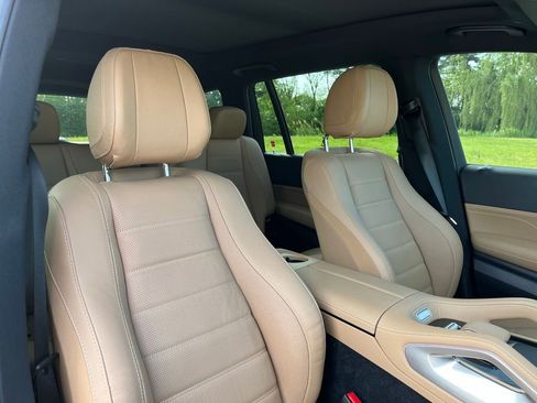 Used 2024 Mercedes-Benz GLS 450 4MATIC image 30