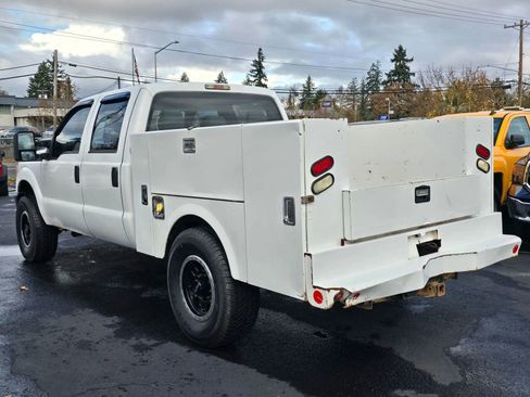 Used 2013 Ford F250 XL image 3