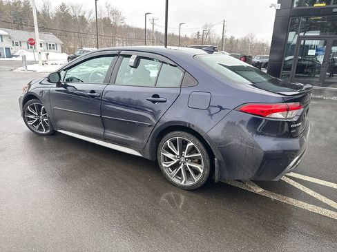 Used 2020 Toyota Corolla SE w/ SE Premium Package image 3
