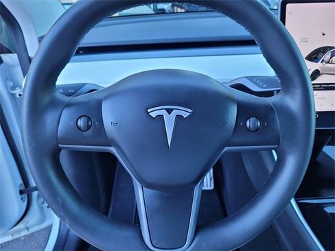 Used 2020 Tesla Model Y Performance image 28