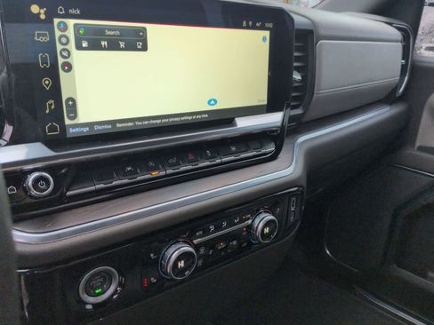 Used 2022 GMC Sierra 1500 SLT image 28