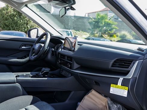 New 2026 Nissan Rogue SV image 20