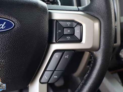 Certified 2019 Ford F150 Lariat w/ Equipment Group 502A Luxury AWD/4WD image 15