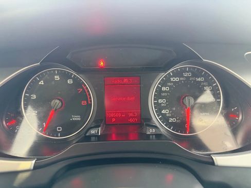 Used 2011 Audi A4 2.0T Premium image 11