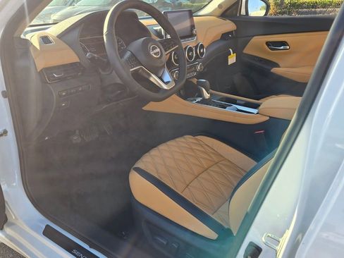 New 2025 Nissan Sentra SV w/ SV Premium Package image 7