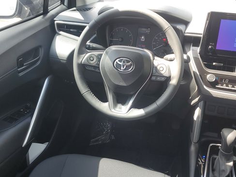 Certified 2024 Toyota Corolla Cross LE w/ Moonroof Package FWD image 15