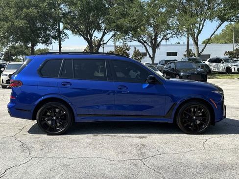 Used 2025 BMW X7 M60i AWD/4WD image 2