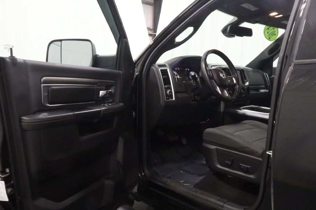 Used 2024 RAM 1500 Warlock AWD/4WD image 9
