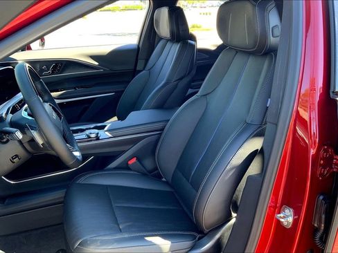 New 2026 Cadillac Lyriq V image 12