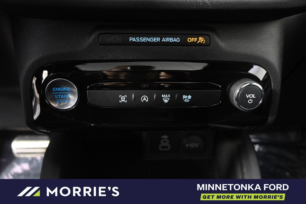 Used 2024 Ford Escape ST-Line w/ Tech Pack #1 AWD/4WD image 31