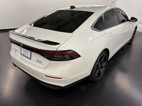 Certified 2023 Honda Accord Sport image 9