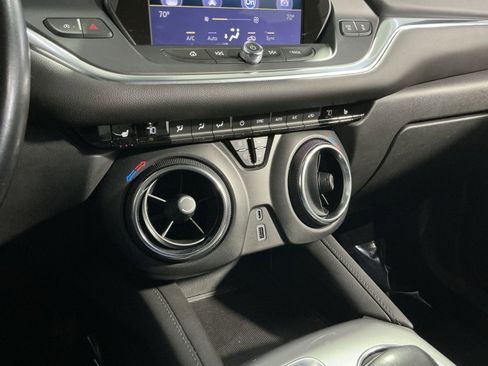 Used 2020 Chevrolet Blazer LT image 29