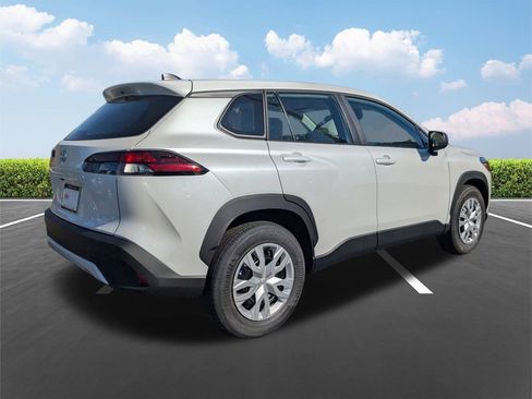 New 2026 Toyota Corolla Cross L image 4