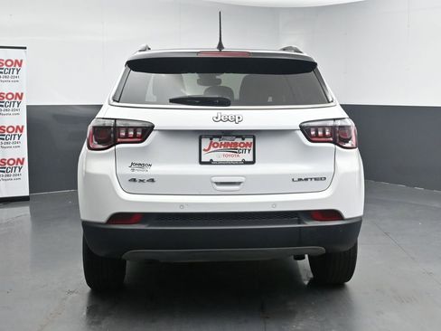 Used 2024 Jeep Compass Limited AWD/4WD image 7