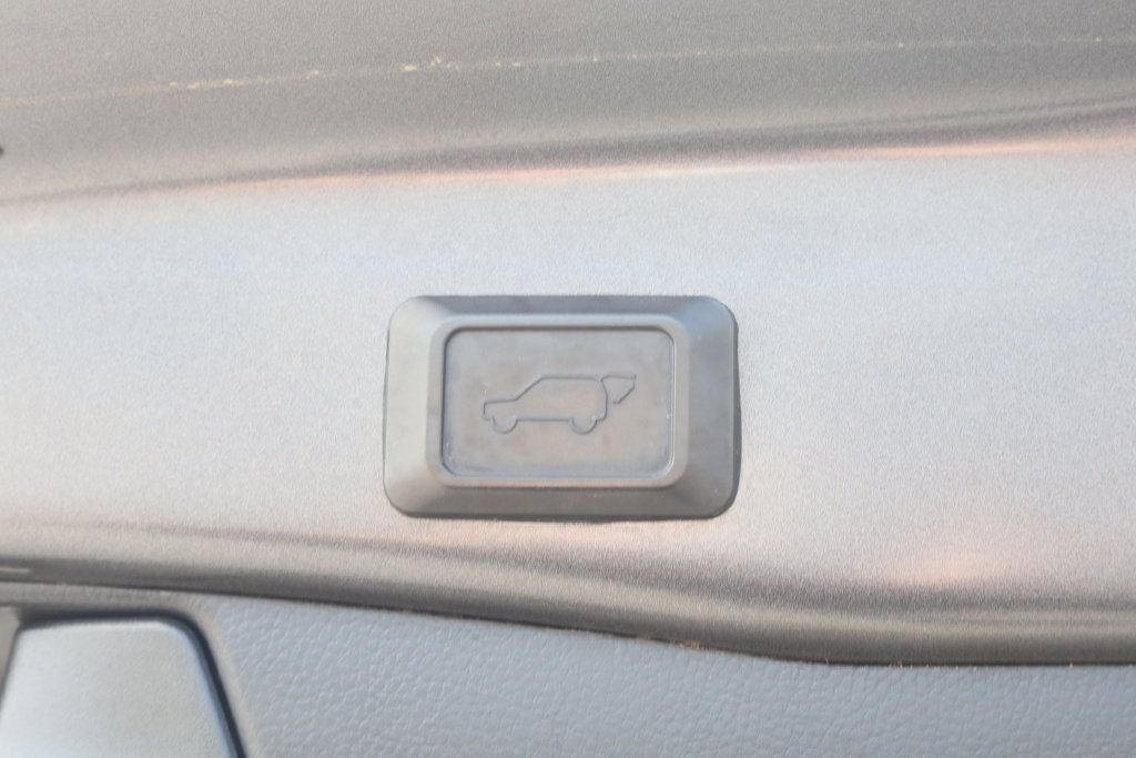 Used 2021 Toyota RAV4 XLE w/ Convenience Package AWD/4WD image 27