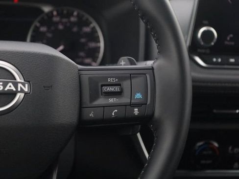 Certified 2025 Nissan Rogue SV w/ SV Premium Package FWD image 9