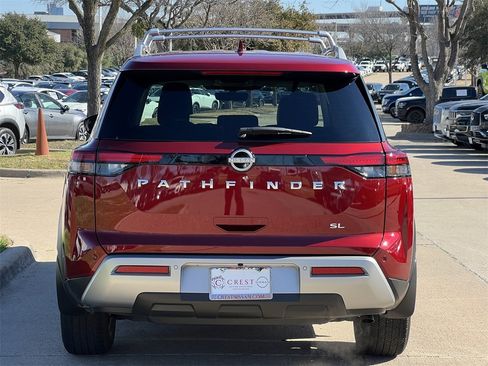 Certified 2024 Nissan Pathfinder SL image 5