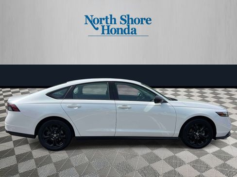 Used 2025 Honda Accord SE image 4