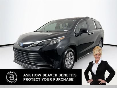 Used 2025 Toyota Sienna XLE