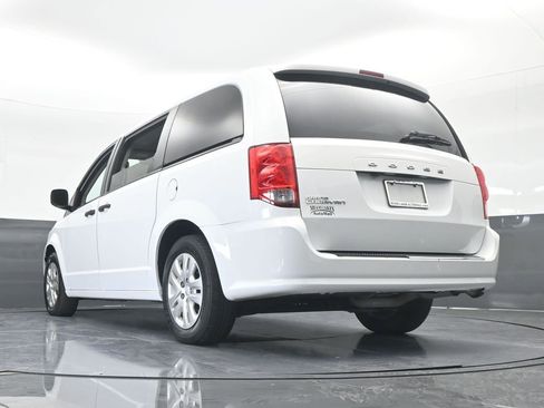 Used 2020 Dodge Grand Caravan SE image 48