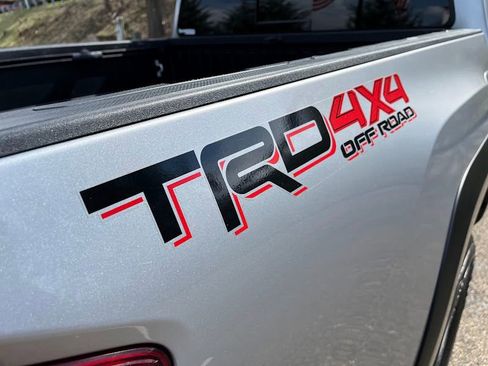 Used 2017 Toyota Tacoma TRD Off-Road image 51