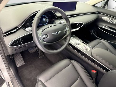 Used 2025 Genesis GV70 2.5T AWD/4WD image 9