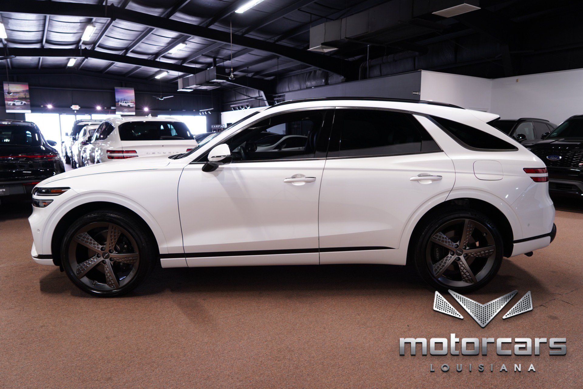 Used 2023 Genesis GV70 3.5T Sport w/ Sport Prestige Package AWD/4WD image 4
