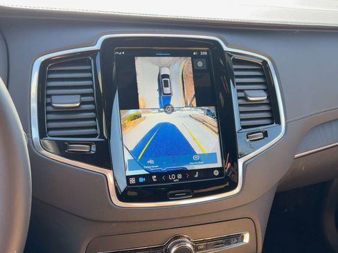 Certified 2024 Volvo XC90 B6 Ultimate w/ Protection Package Premier image 24