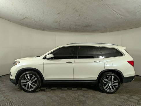 Used 2016 Honda Pilot Elite image 3